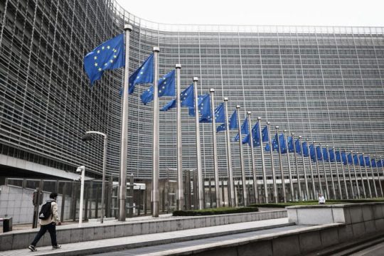 «Βιομηχανικός επιταχυντής» που ανάβει φωτιές στην Ε.Ε.